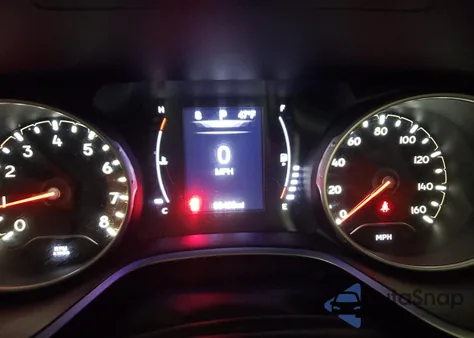 2017 Jeep Compass Latitude z USA, uszkodzony, nr VIN 3C4NJDBB4HT624245